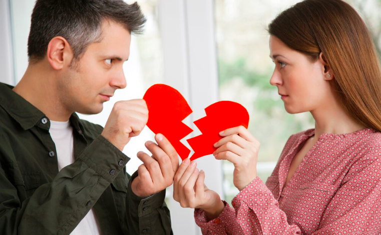 海南藏族自治州离婚如何申请财产保全冻结对方账户